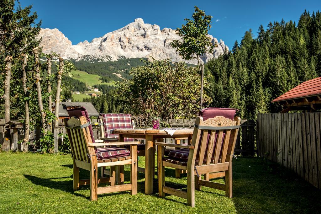 Chalet Prades Dolomiti Lodges La Villa  Exteriör bild